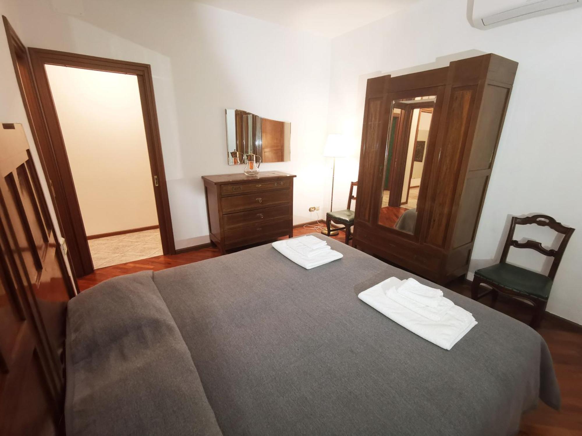 Elegant Historic Large House On Lake Como Apartment Gravedona Room photo