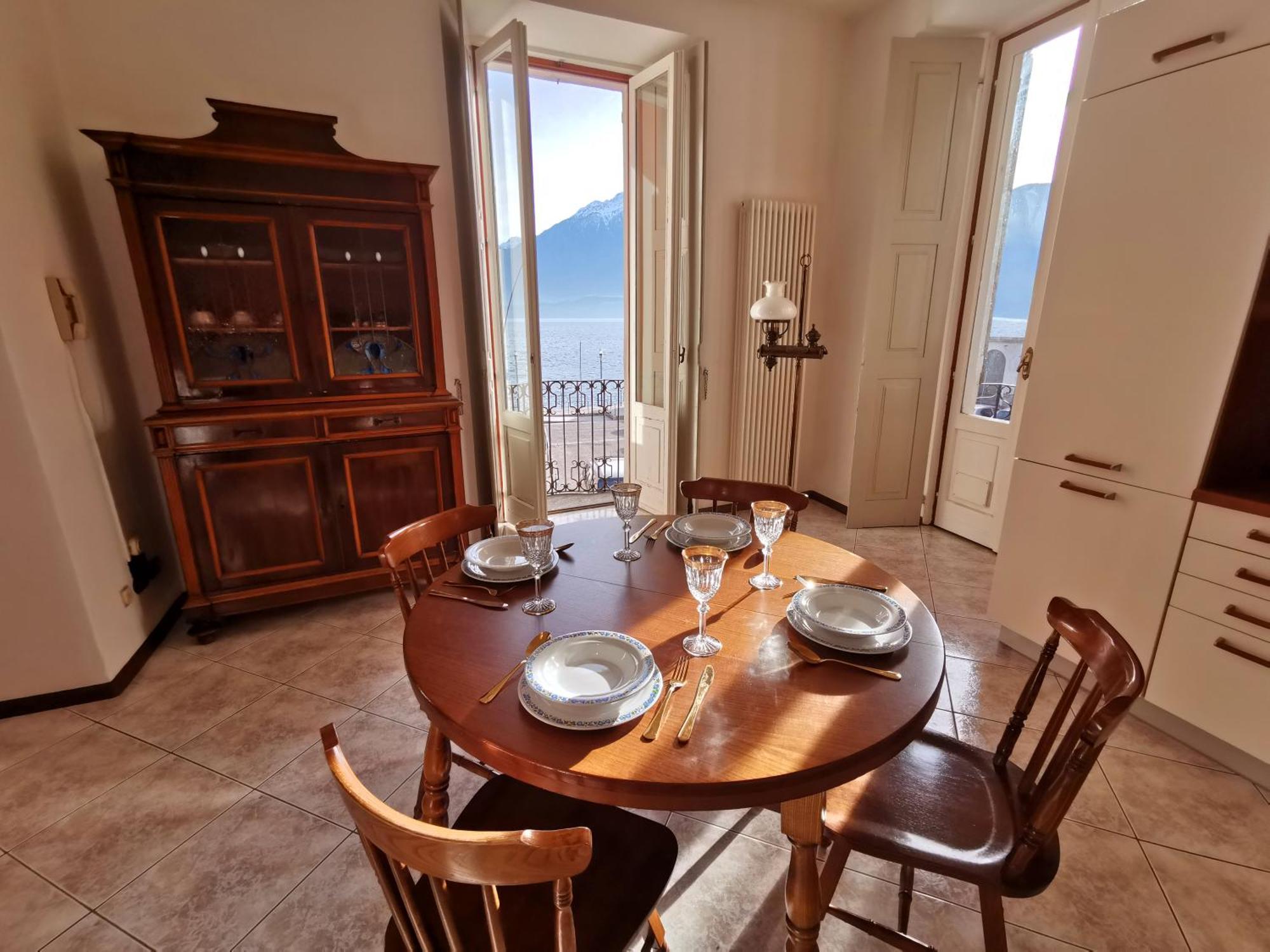 Elegant Historic Large House On Lake Como Apartment Gravedona Room photo